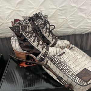 Freebird Bootie and Purse set